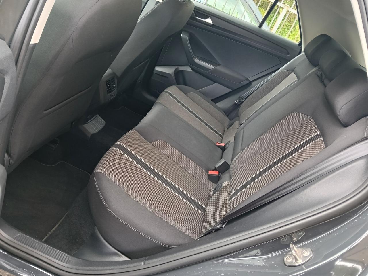 Volkswagen T-Roc 1.6 TDI SCR Style BlueMotion Technology