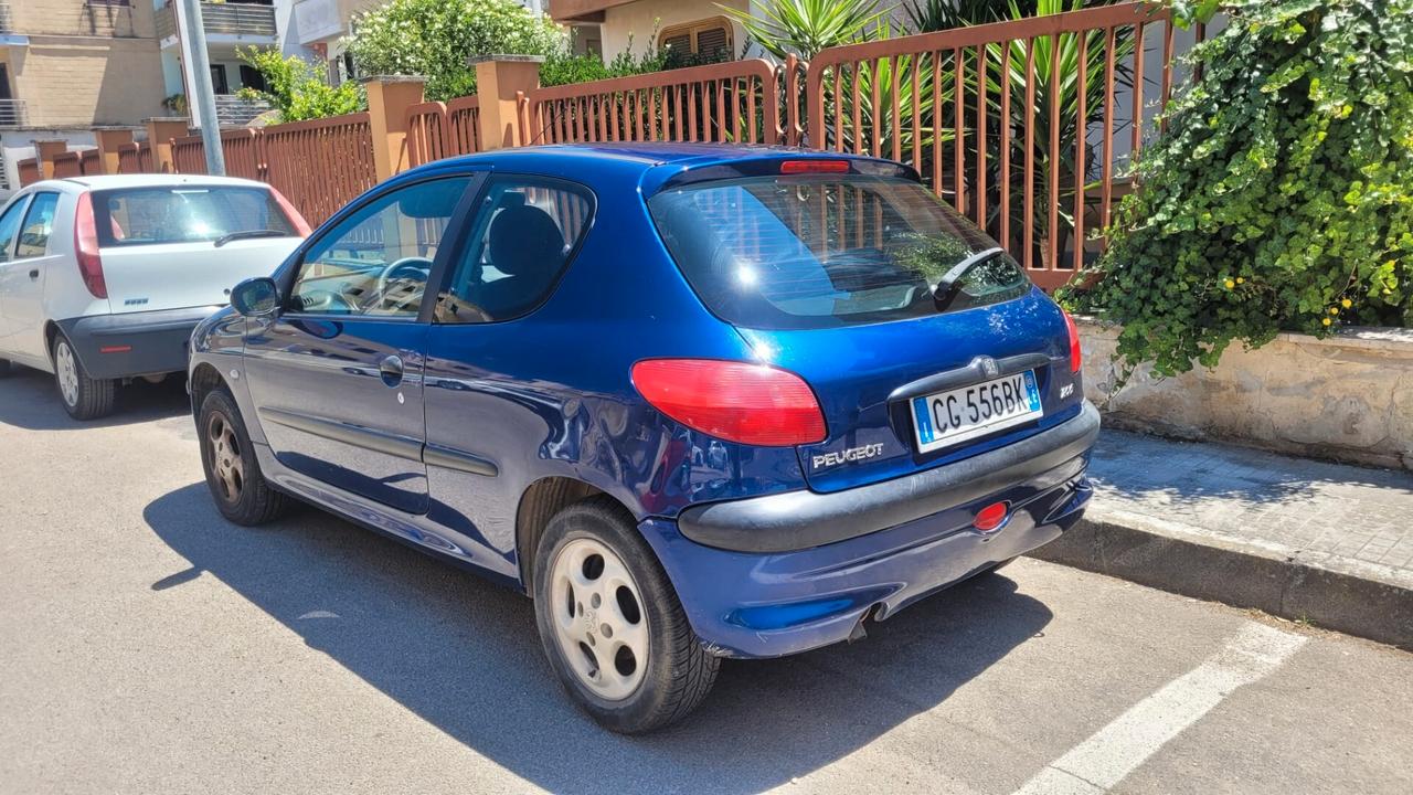 Peugeot 206 1.4 Benzina 75cv *Neopatentati