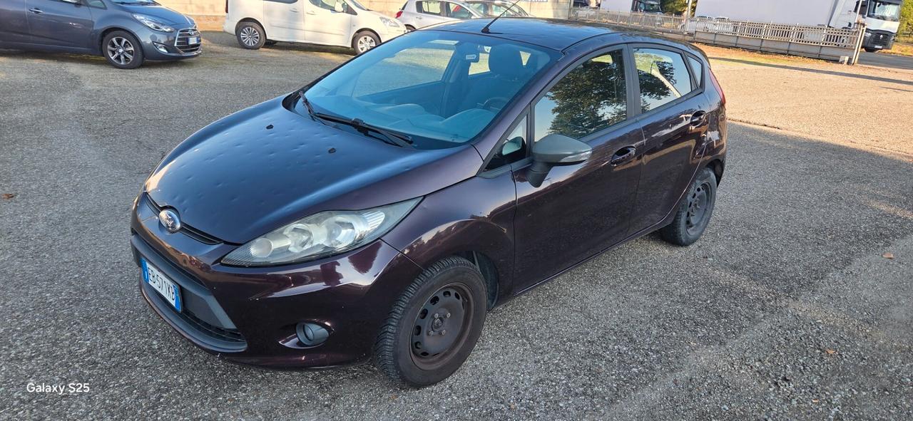 Ford Fiesta 1.4 5 porte Bz.- GPL Titanium