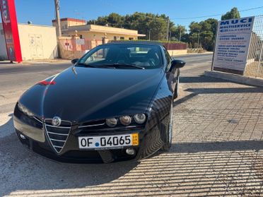 Alfa Romeo Spider 1750 TBi