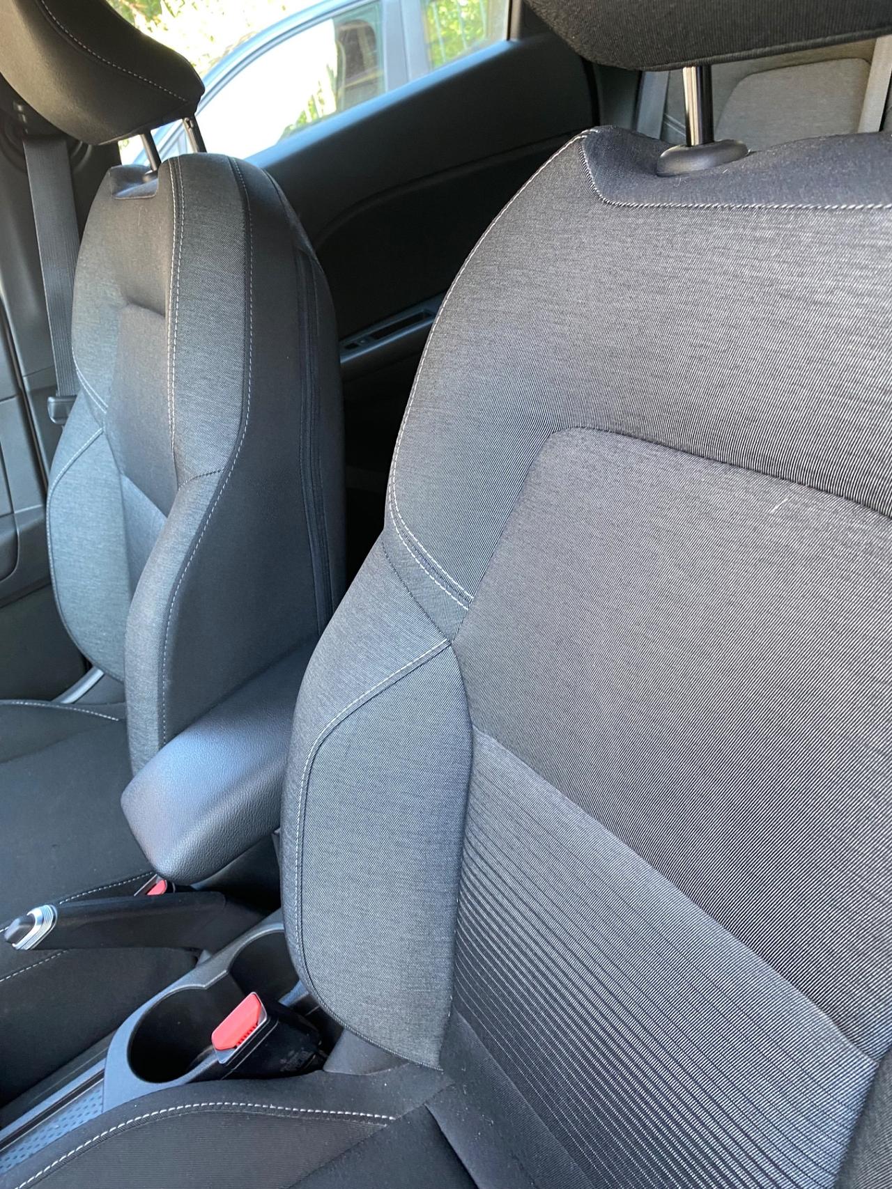 Renault Captur Blue dCi 115 CV EDC Intens