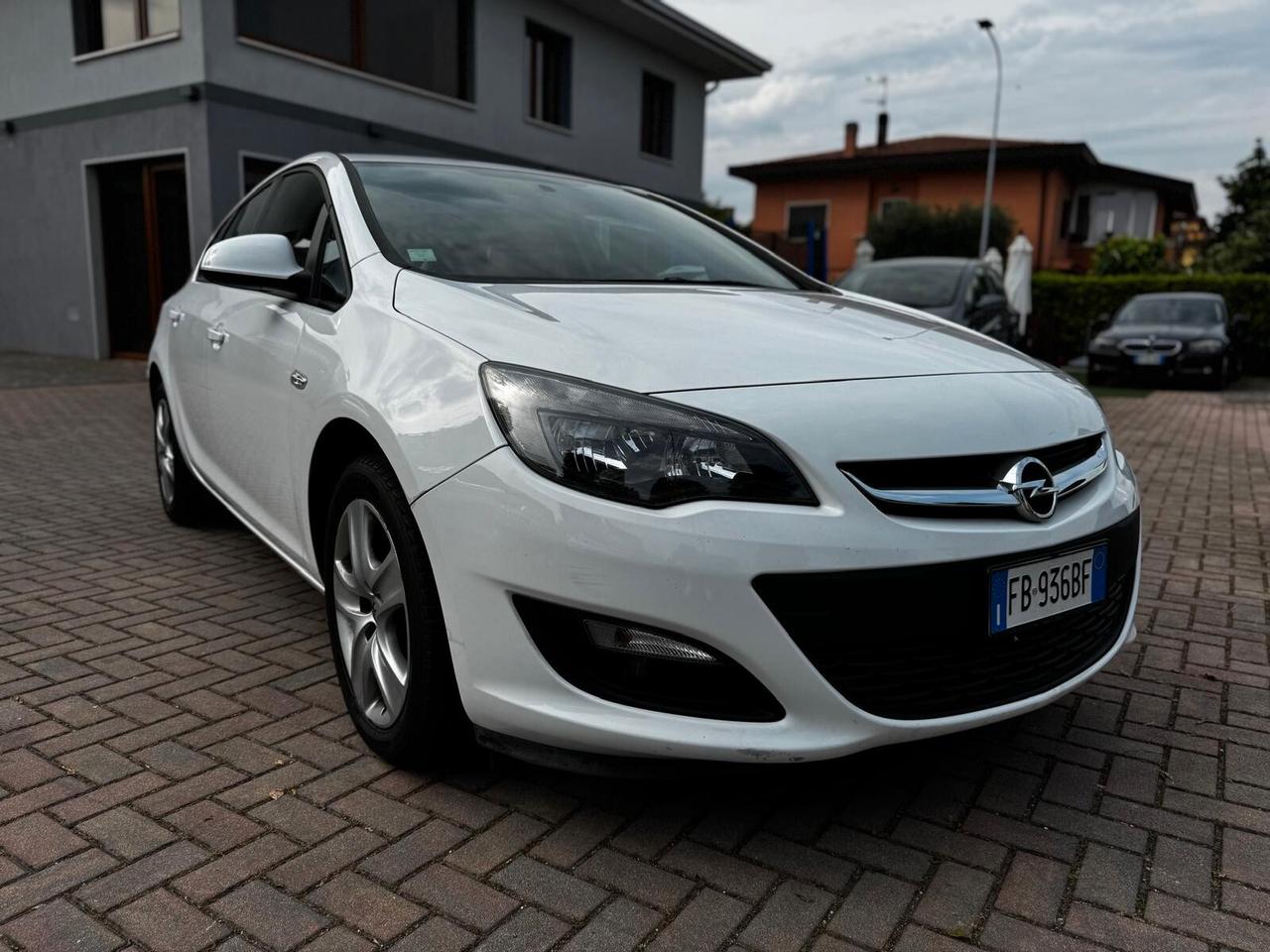 Opel Astra 1.6 CDTI EcoFLEX S&S 4 porte Elective