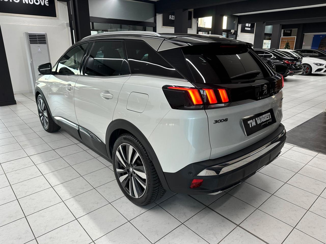 Peugeot 3008 1.6 hybrid4 phev GT Line 300cv e-eat8