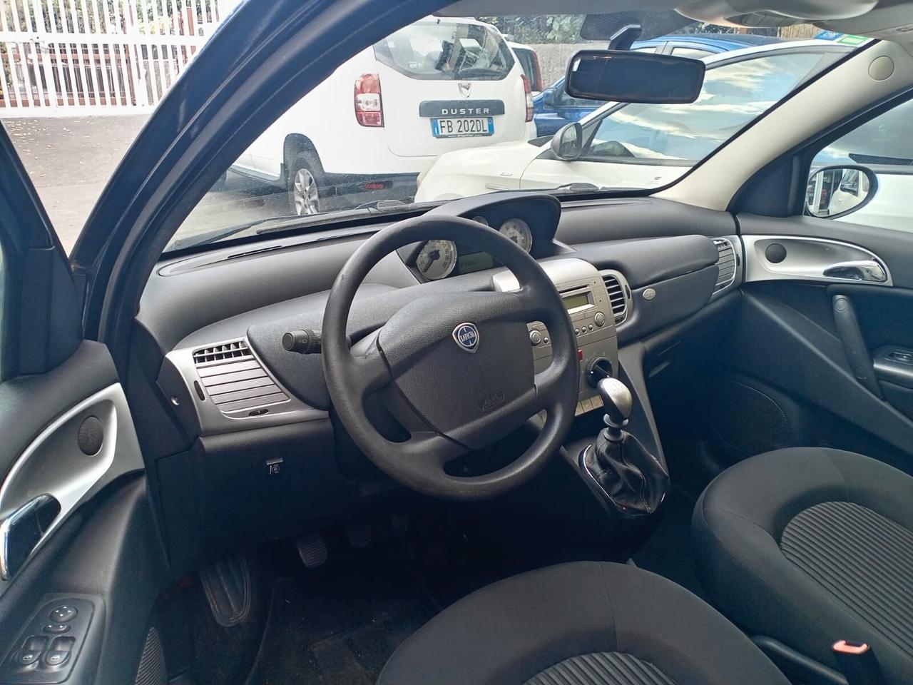 Lancia Ypsilon 1.4 Platino Ecochic GPL