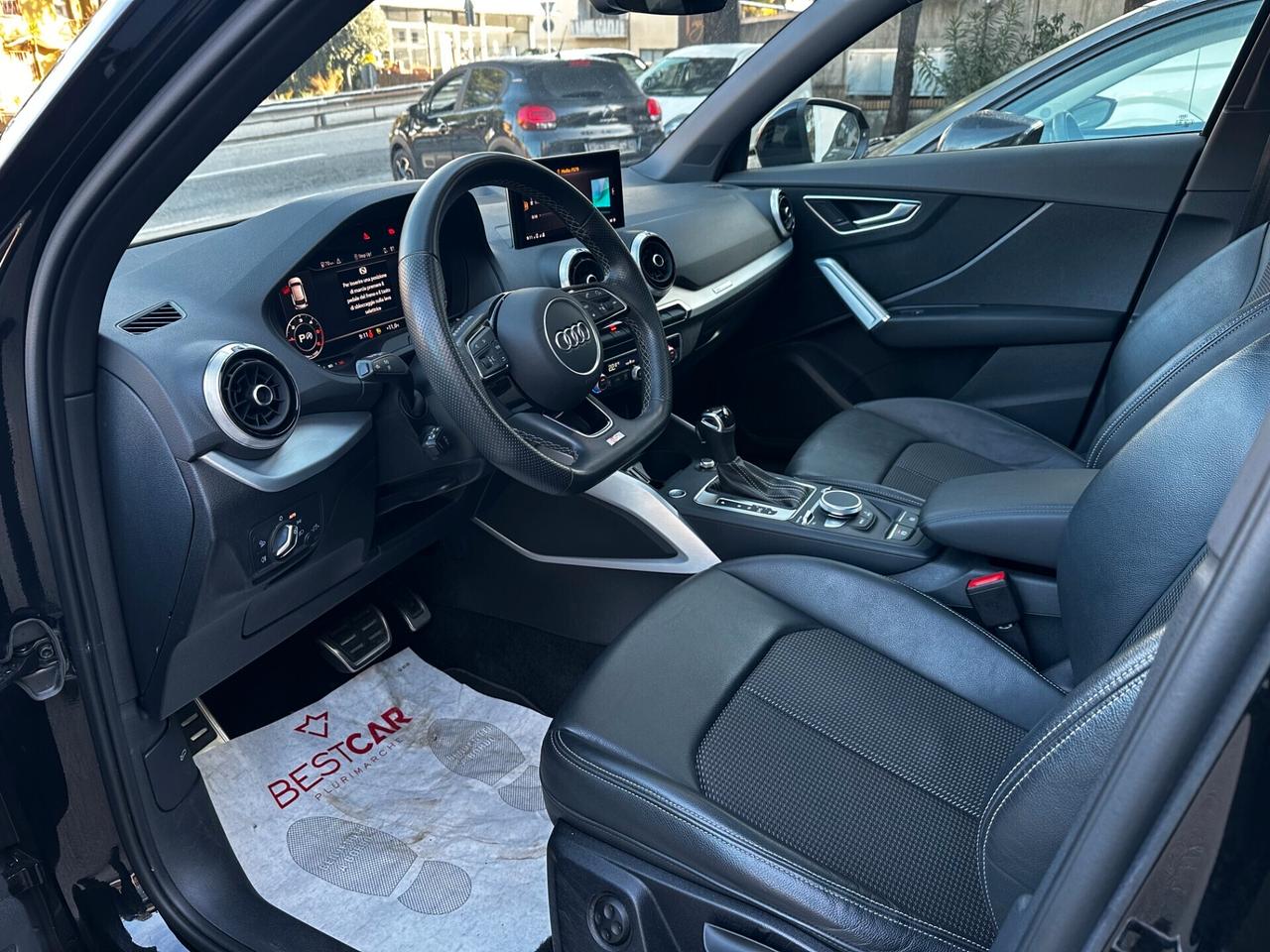 Audi Q2 35 TDI 2x S LINE_PANORAMA_FARI MATRIX_VIRTUAL_CAMERA_R18