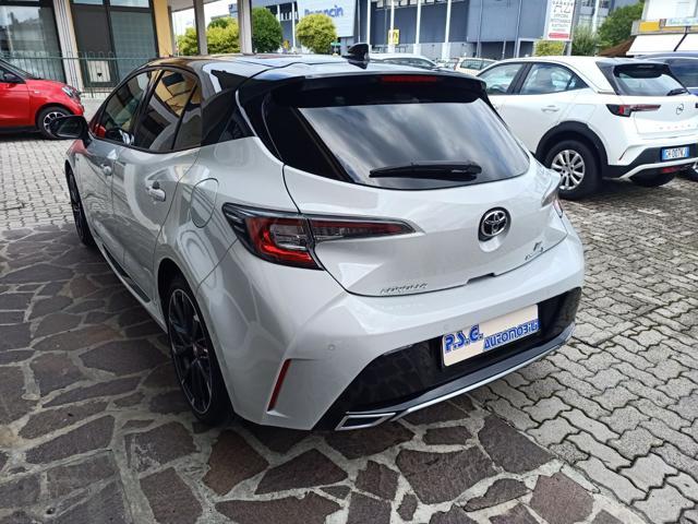 TOYOTA Corolla 2.0 Hybrid GR SPORT