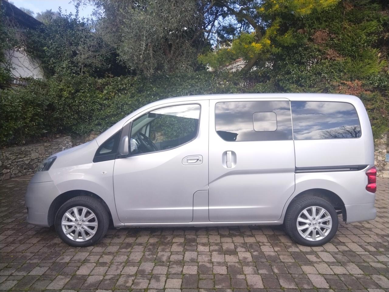 Nissan Evalia 110cv Euro6, 7 posti, Uniproprietario, Gancio traino