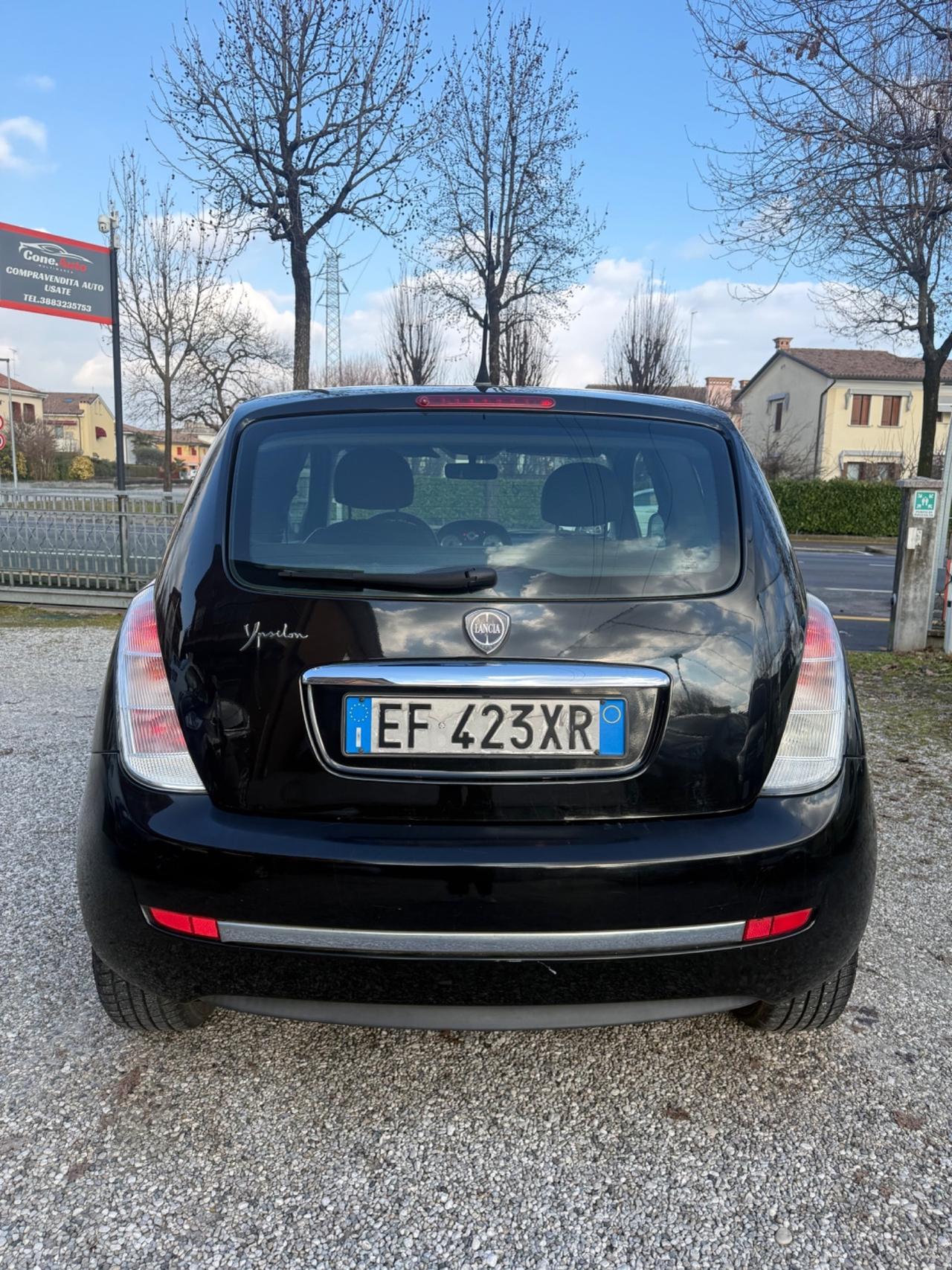 Lancia Ypsilon 1.3 MJT 75 CV Elle
