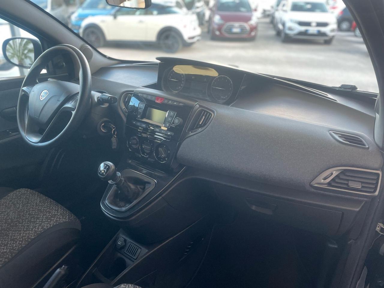 Lancia Ypsilon 1.2 69 CV 5 porte S&S Elefantino Blu