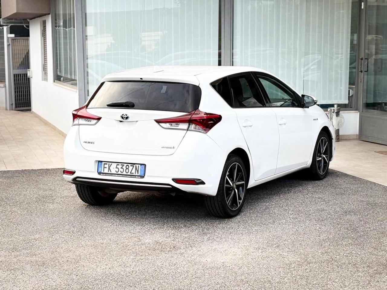 Toyota Auris 1.8 Hybrid 99CV E6 - 2017