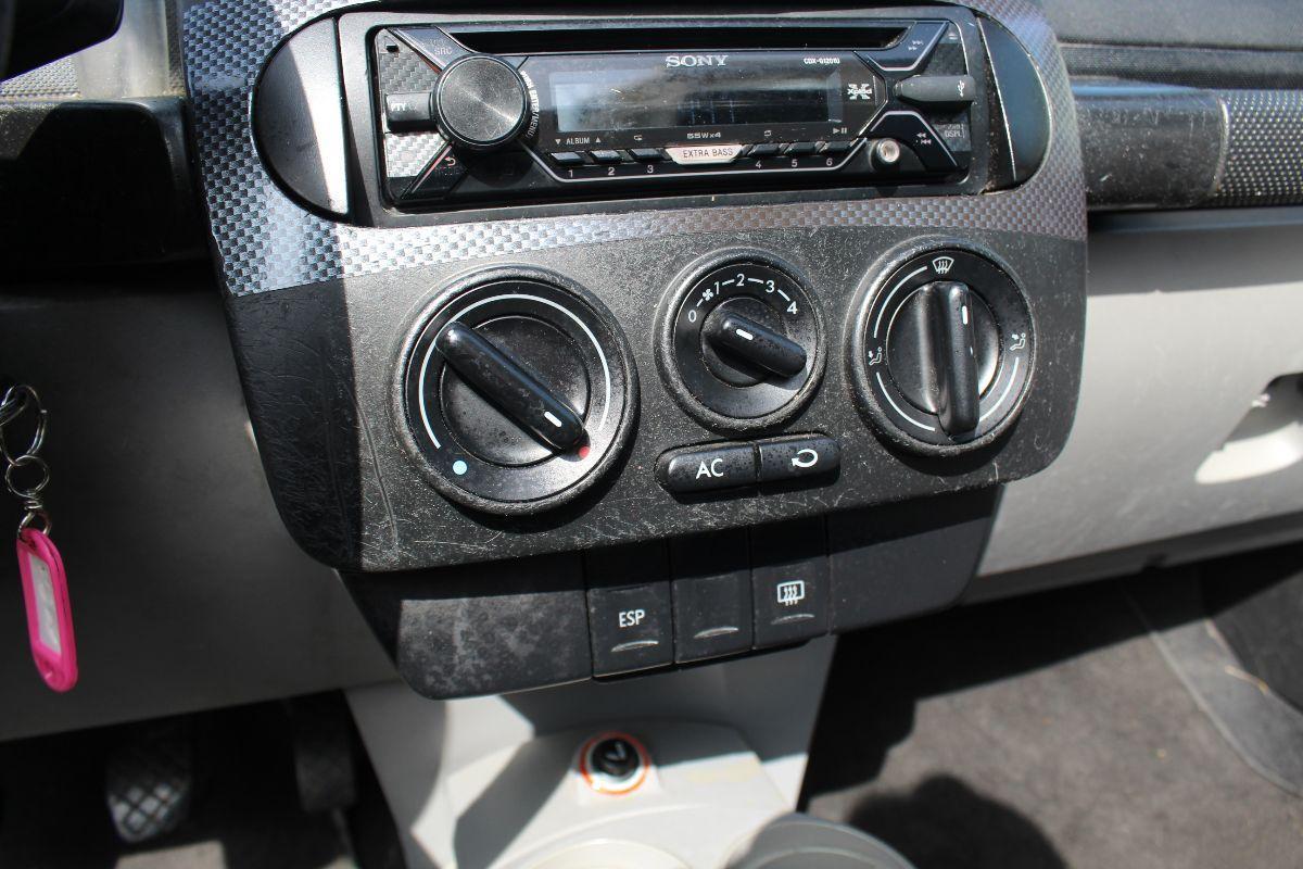 VOLKSWAGEN - New Beetle Cabrio - TDI 101CV