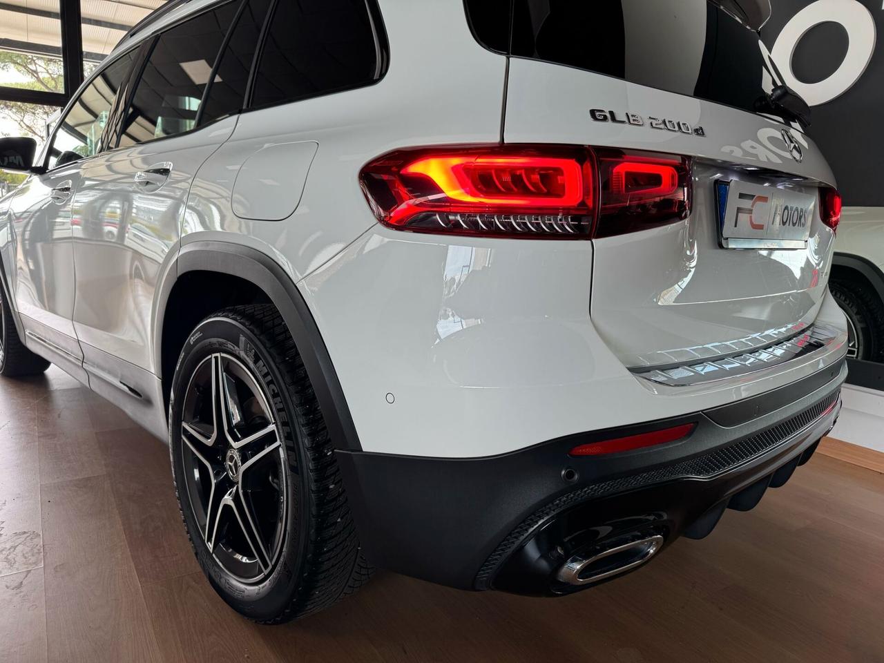 Mercedes-Benz GLB 200 d AMG 4matic