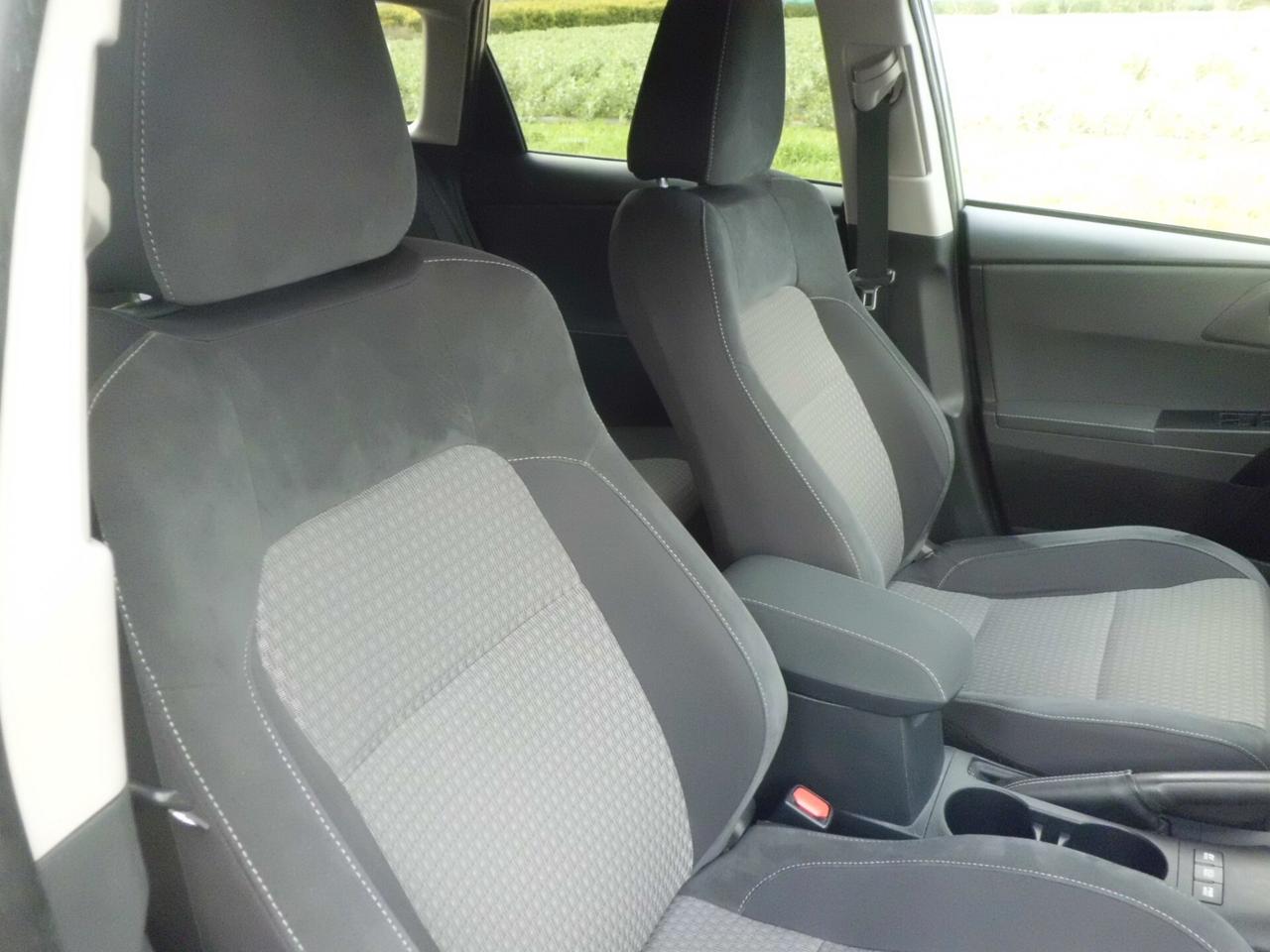 Toyota Auris Touring Sports 1.8 Hybrid Active