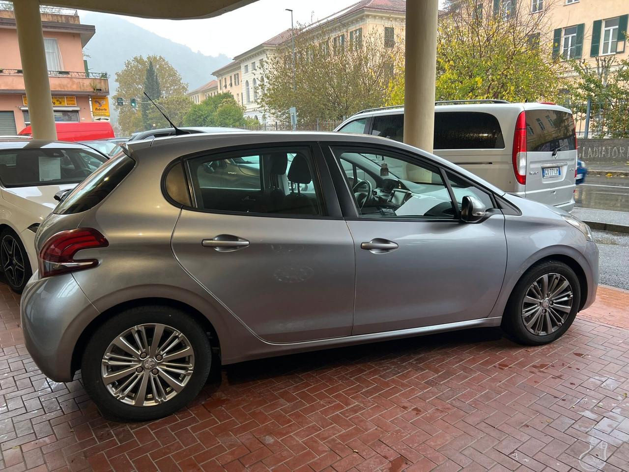 Peugeot 208 PureTech 82 Stop&Start 5 porte Active