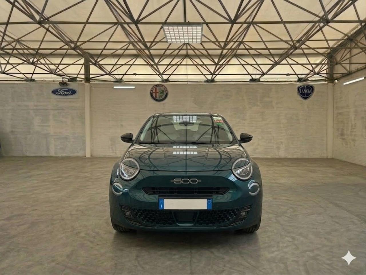 FIAT 600 IV 2023 - 600 1.2 hybrid La Prima 110cv auto