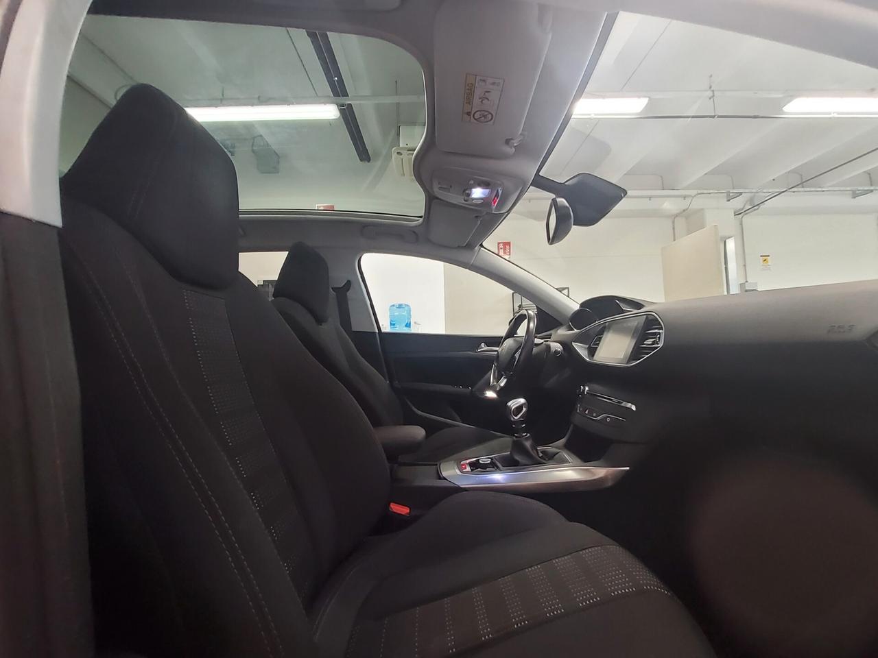 Peugeot 308 BlueHDi 120 S&S Allure