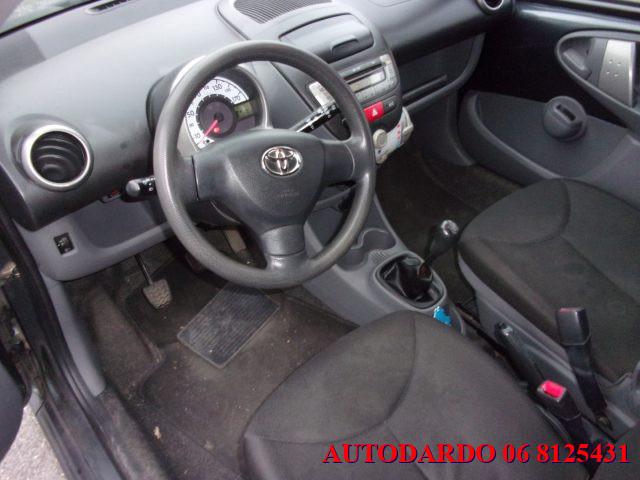TOYOTA Aygo 1.0 12V VVT-i 5 porte Now Connect