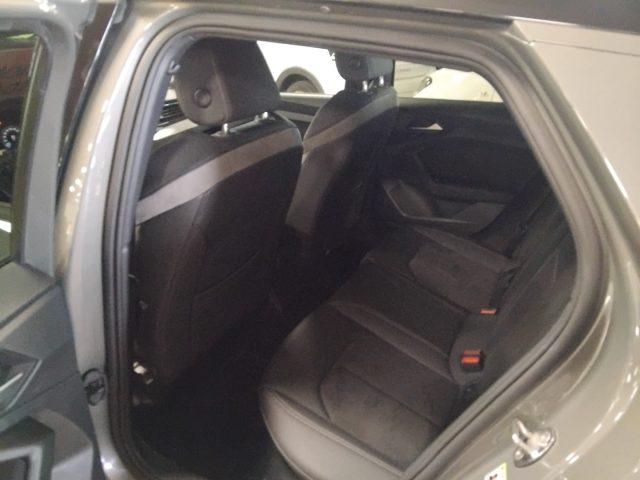 AUDI A1 SPORTBACK 40 TFSI S tr. Identity Black S line 18"