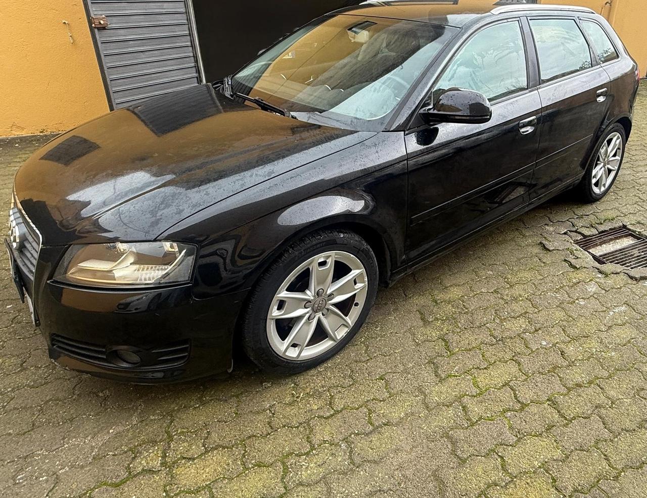 Audi A3 SPB 1.6 TDI 105 CV CR Ambition