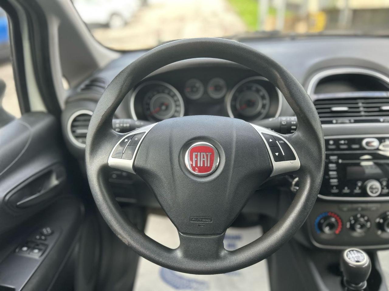 FIAT Punto 1.4 8V 5 porte Natural Power Street
