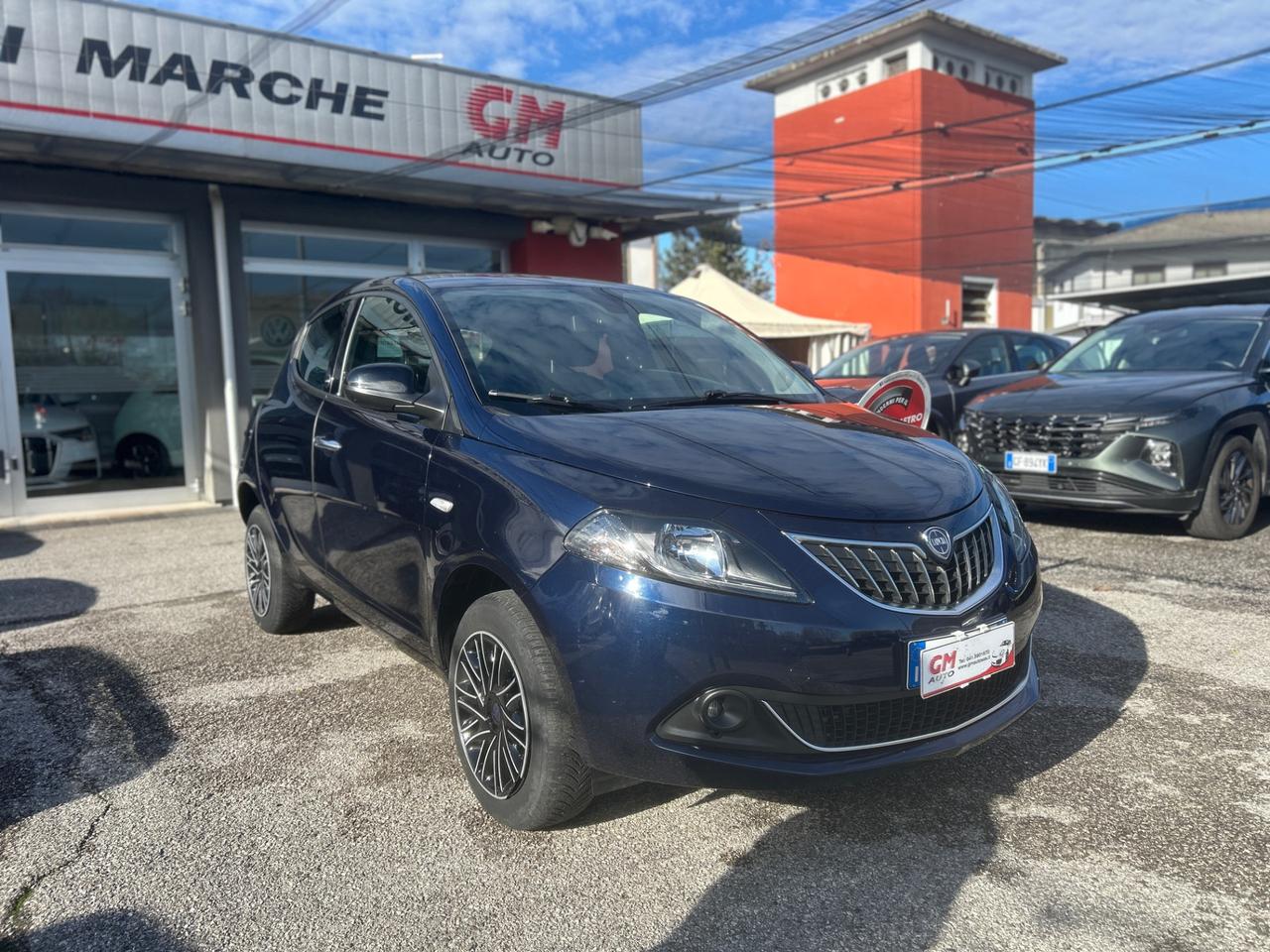 Lancia Ypsilon 0.9 t.air Gold metano 70cv