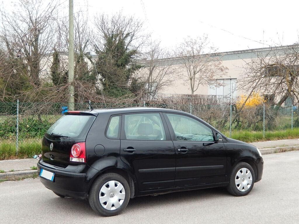 VOLKSWAGEN POLO IV 1.2 benzina - NON TRATTABILE!