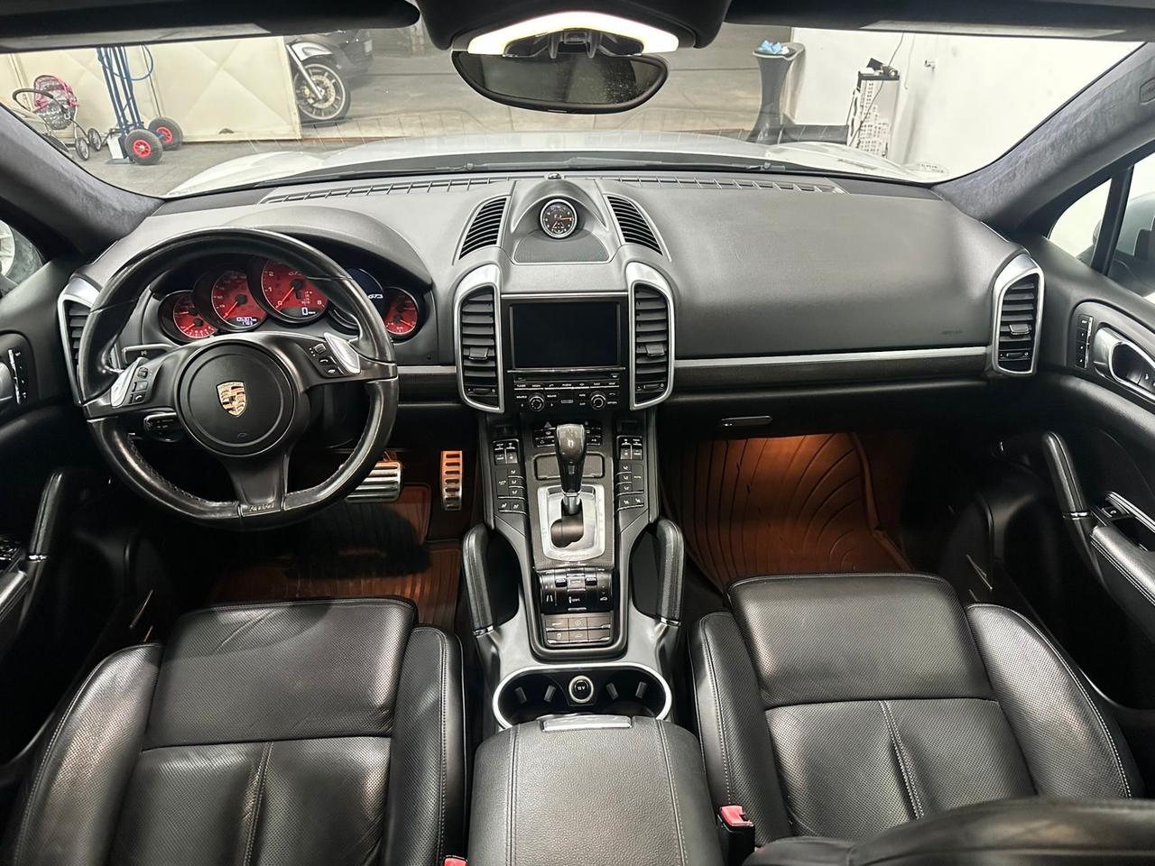 Porsche Cayenne 4.8 GTS