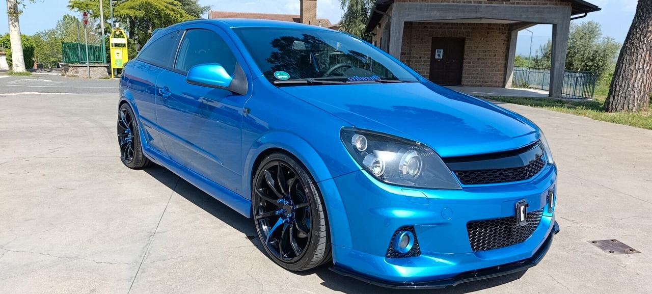 Opel Astra300cv turboOPC