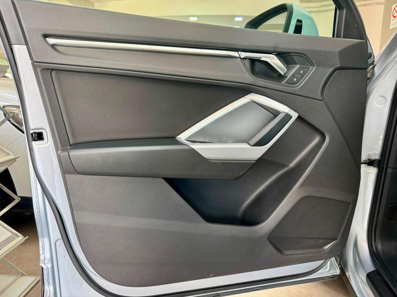 Audi Q3 35 2.0 TDI S tronic Business 2020