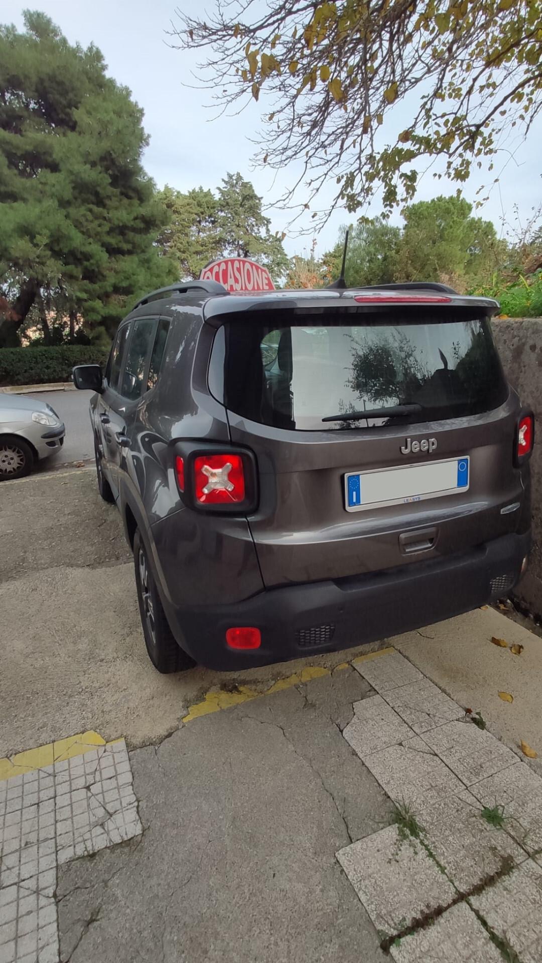 Jeep Renegade 1.6 Mjt 120 CV Limited pochissimi KM come nuova