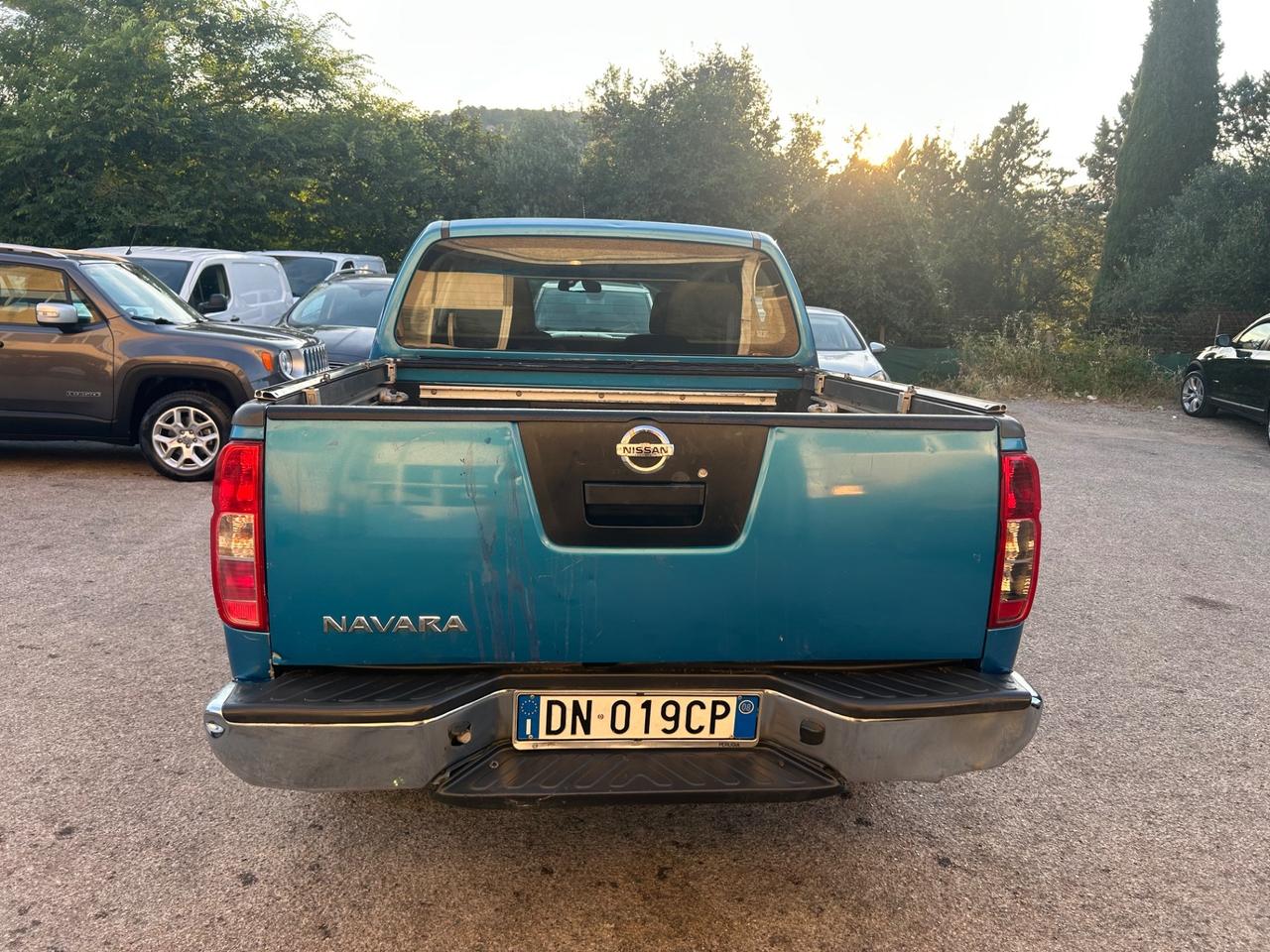 Nissan Navara 2.5 dCi 4 porte Doppia Cabina 4X4