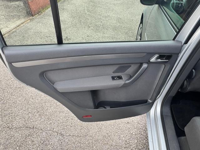 VOLKSWAGEN Touran 1.6 TDI DSG Comfortline