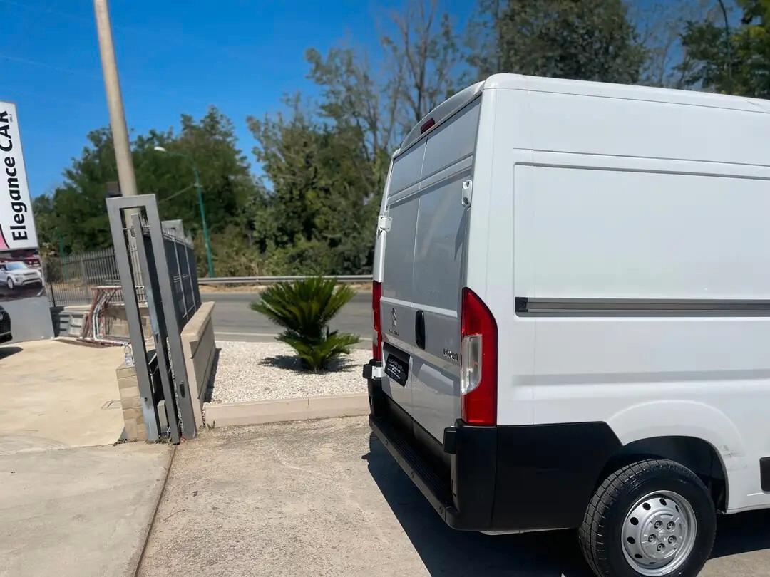 Peugeot Boxer 2.2 BlueHDi 140CV L2H2