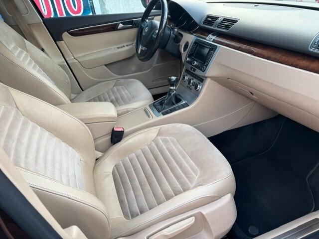 Volkswagen Passat Var. 2.0 TDI Highline 4 Motion .
