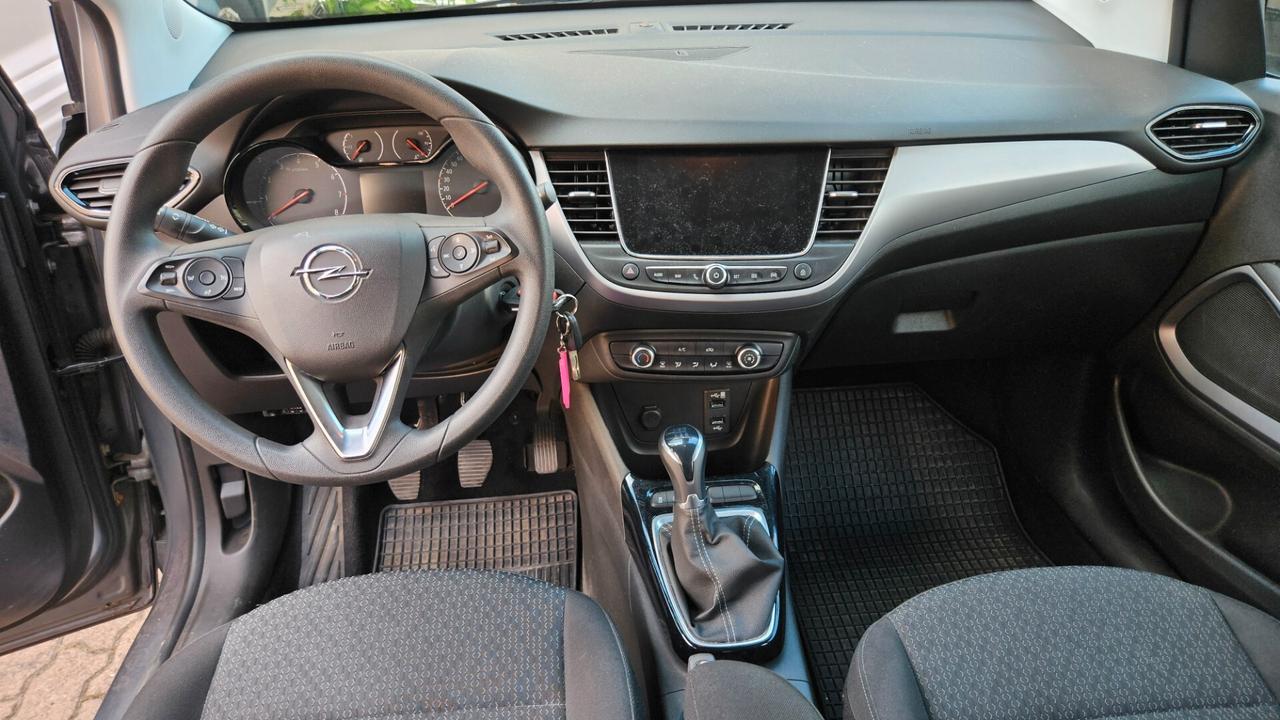 Opel Crossland 1.2 81CV NAVY-CARPLAY