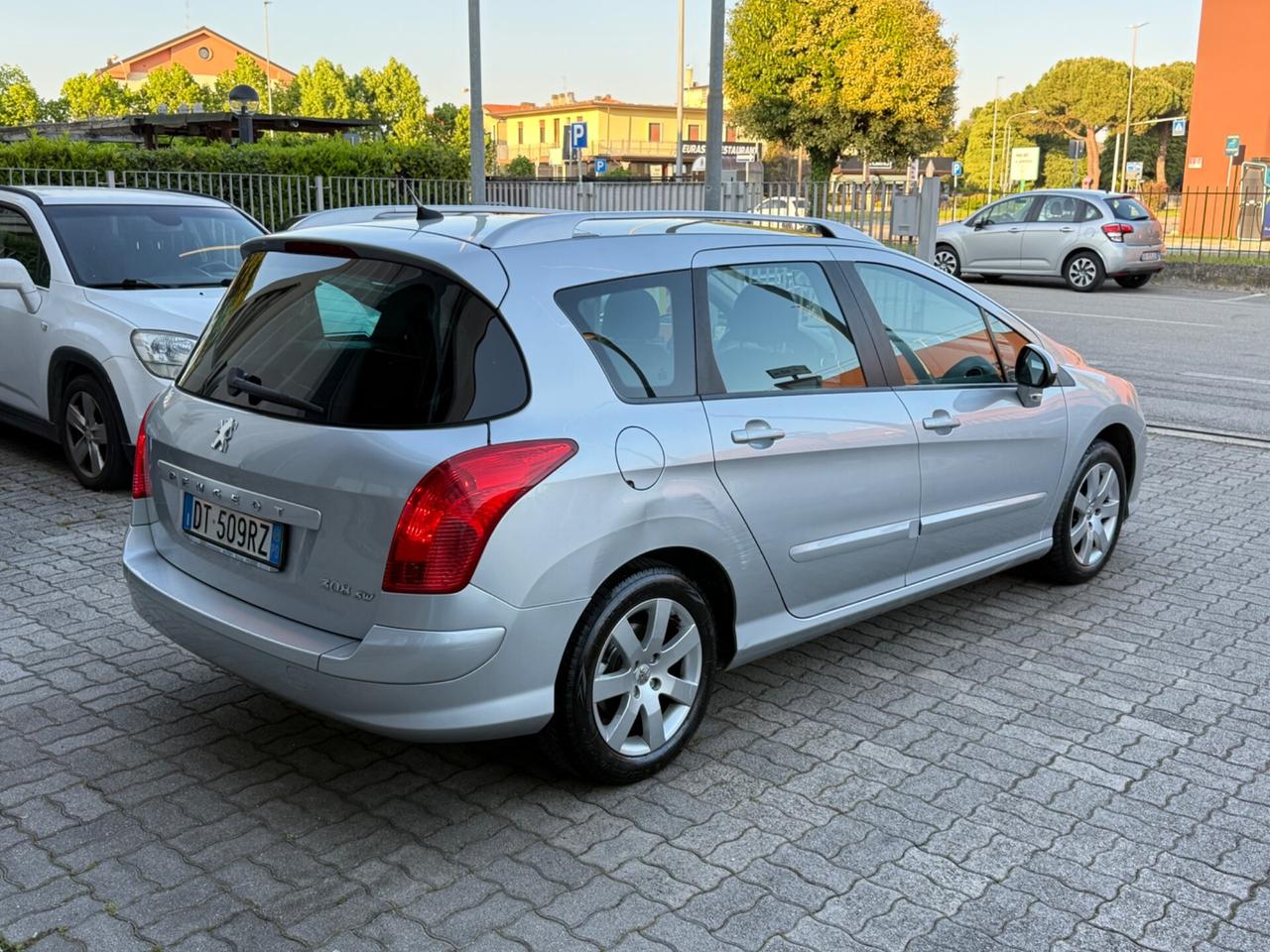 Peugeot 308 7 posti TAGLIANDI CERTIFICATI 1.6 HDi 110CV SW Ciel Tecno