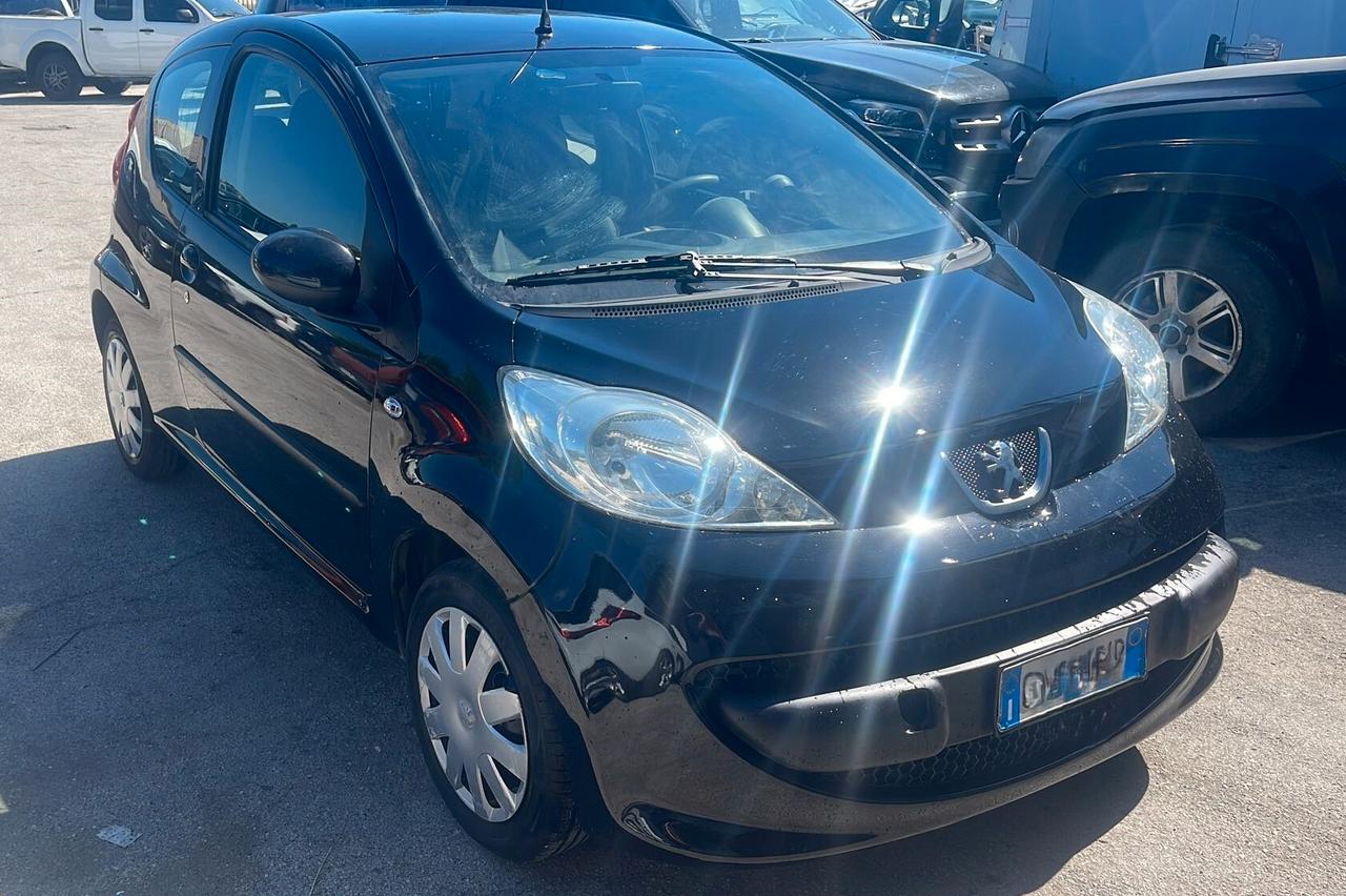 Peugeot 107 1.0 68CV 3p. Desir