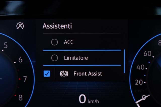 VOLKSWAGEN Golf 1.0 eTSI EVO DSG Life