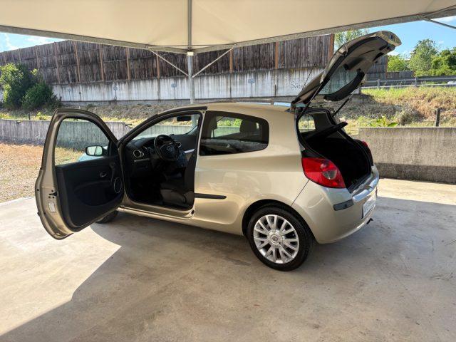 RENAULT Clio 1.6 16V 3 porte GANCIO TRAINO OK NEOPATENTATO
