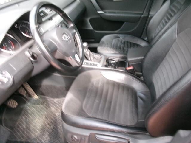 Volkswagen Passat 2.0 TDI Highline BlueM. Tech.
