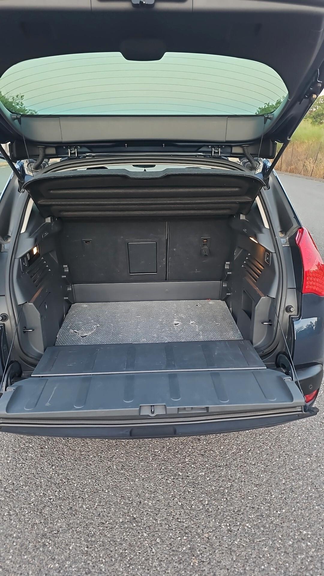 Peugeot 3008 1.6 HDi 115CV