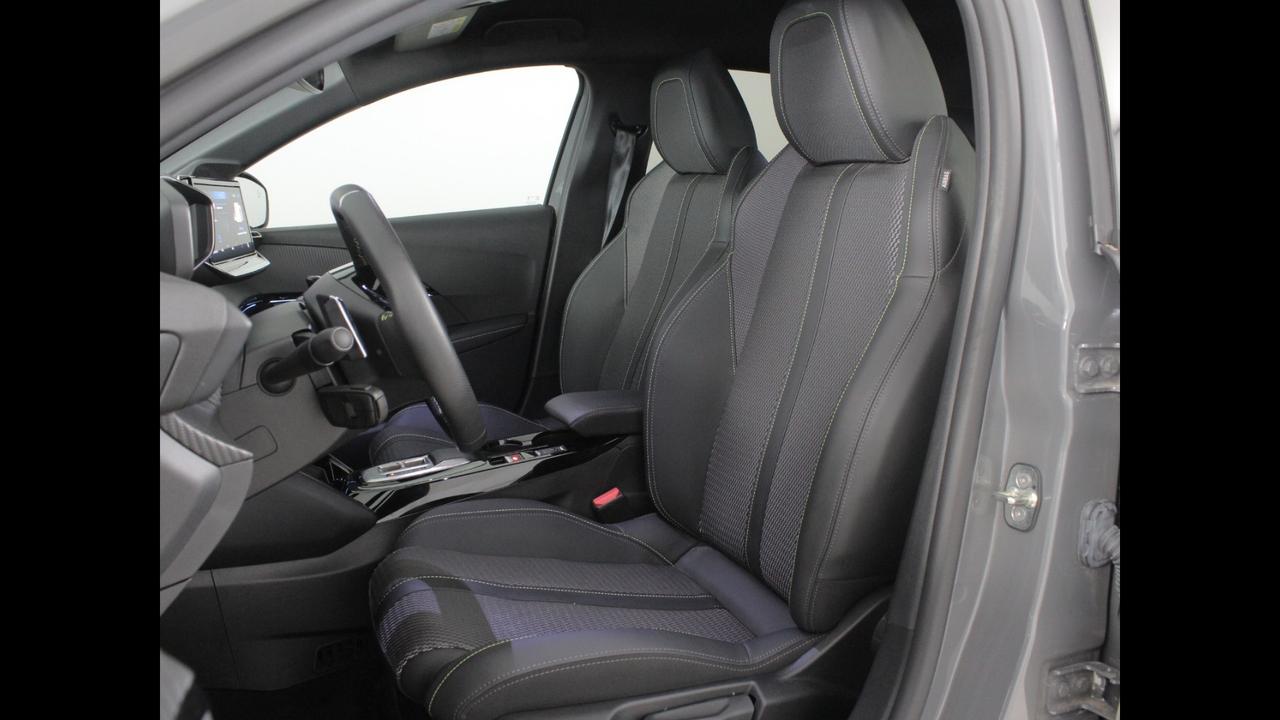 PEUGEOT 208 II 2023 - 208 1.2 hybrid GT 145cv e-dcs 6