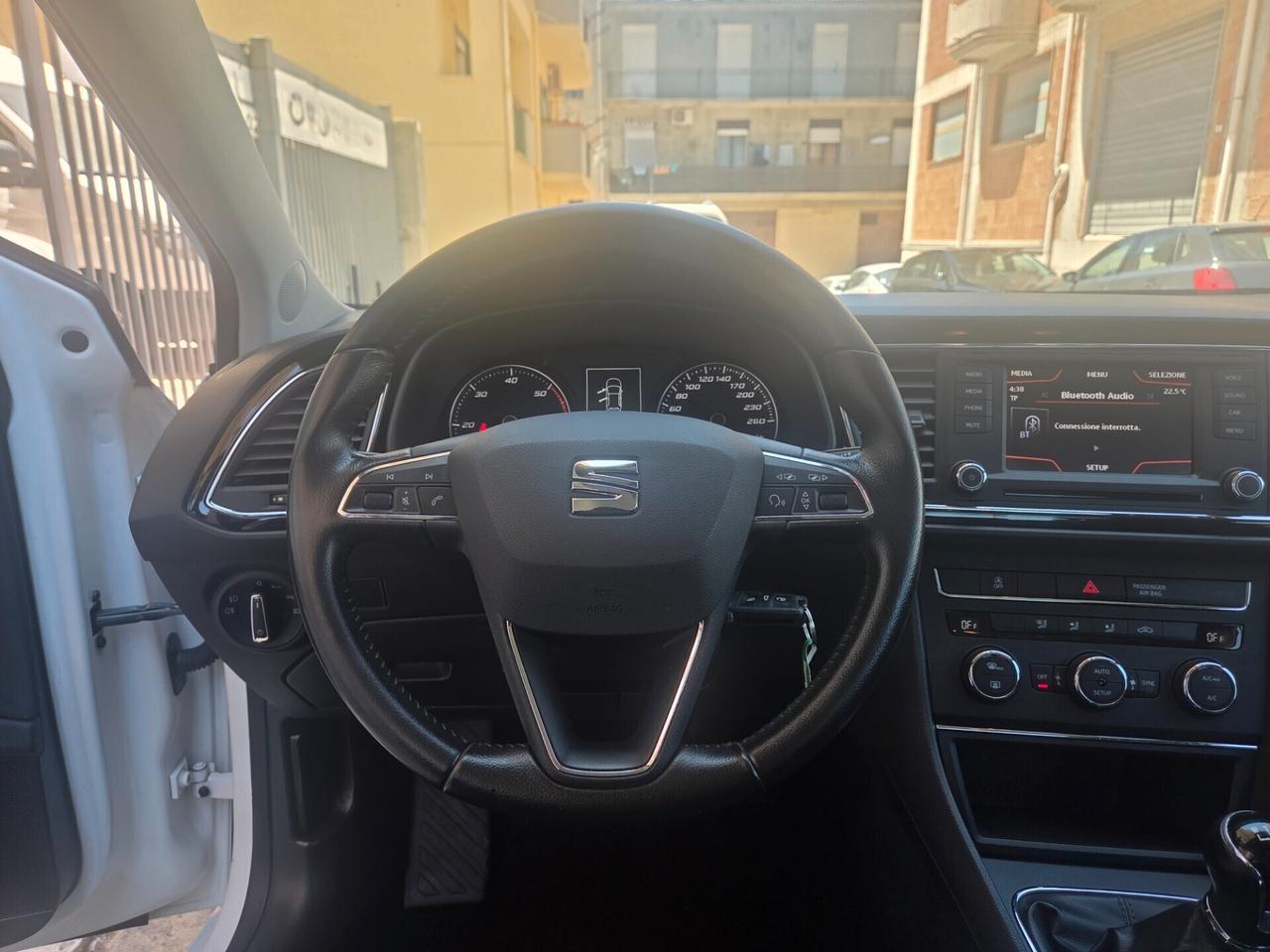 SEAT LEON 1.6 TDI ANNO 2015 FARI LED KM CERTIF VW