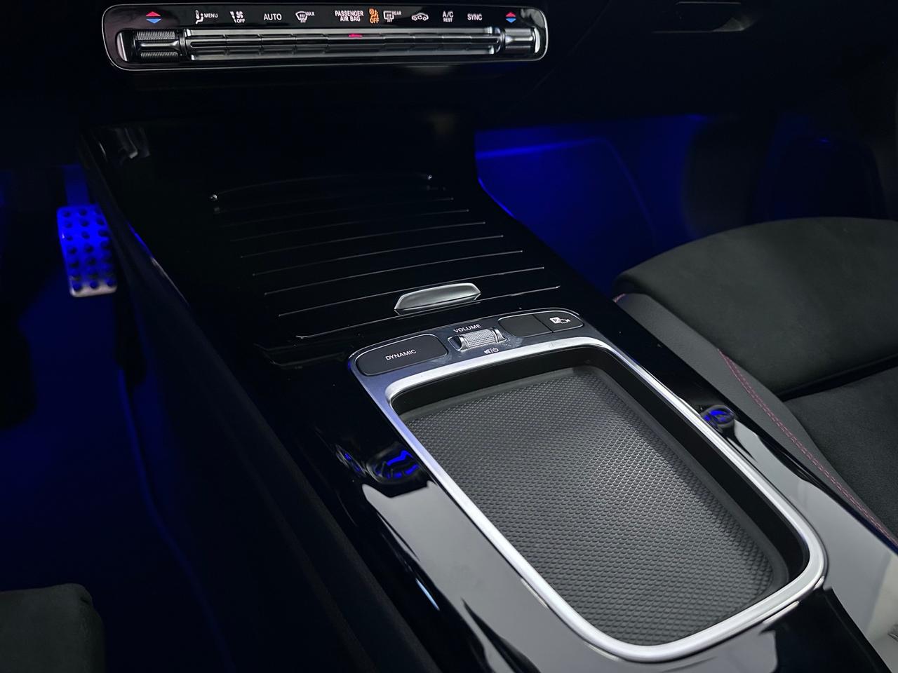 Mercedes-benz A 200 d Premium Plus