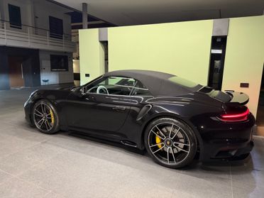 Porsche 911 Turbo Cabriolet 581cv - PACK LUX