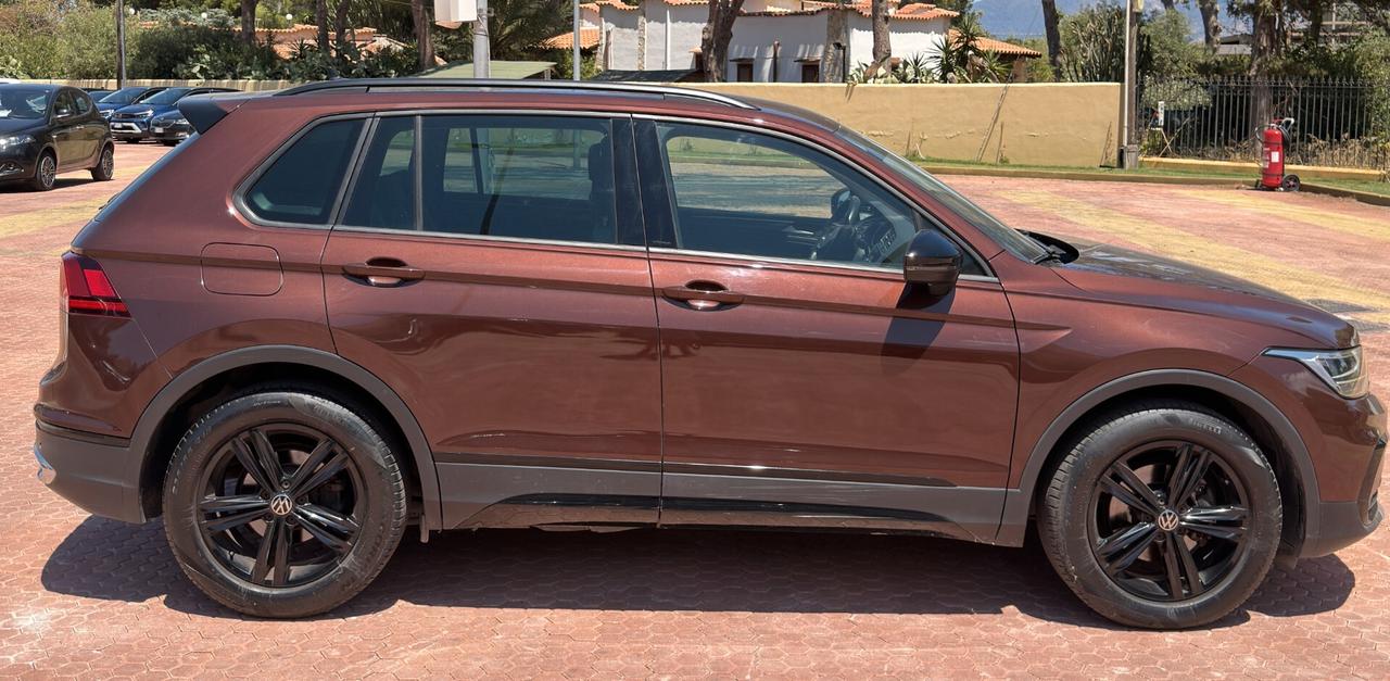 Volkswagen Tiguan 2.0 TDI 150 CV Life – Comfort, Spazio e Prestazioni