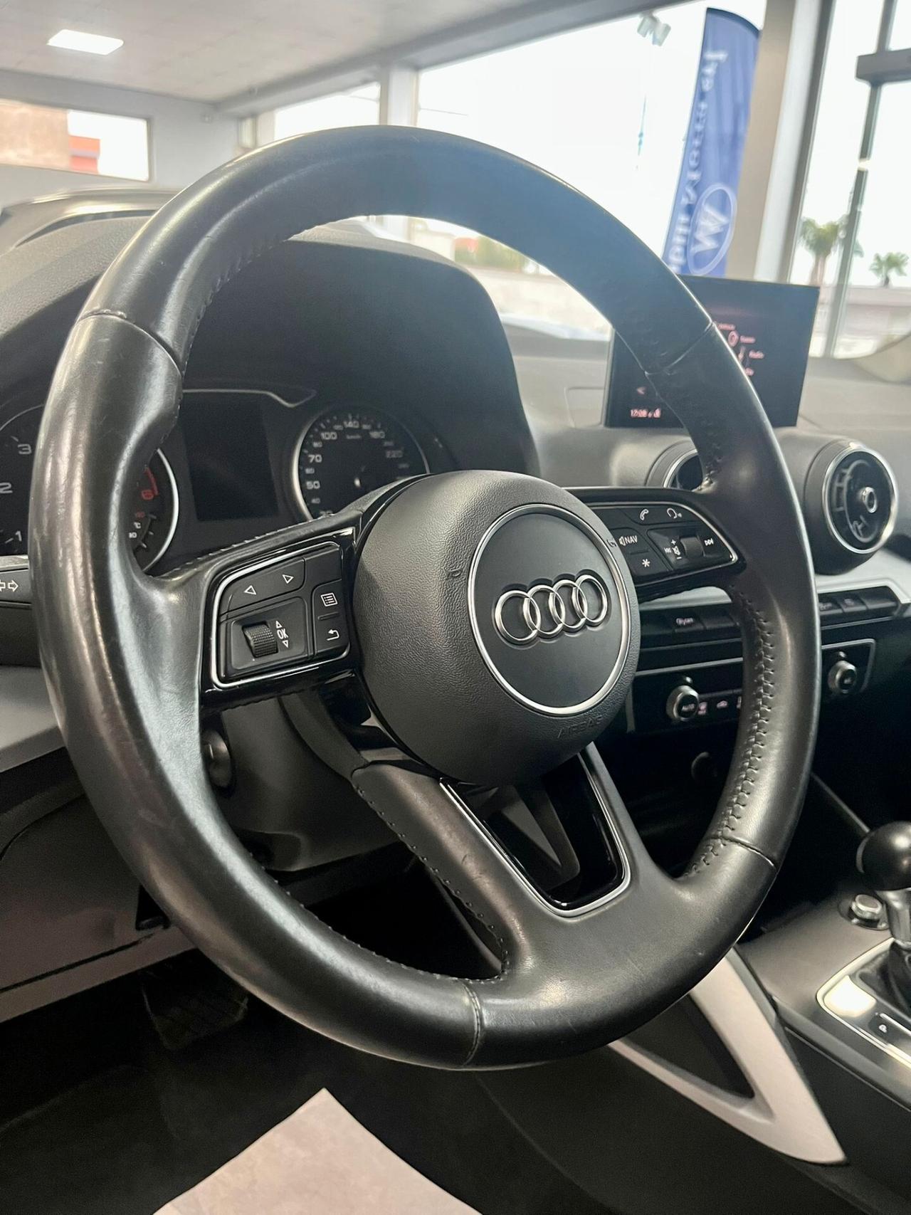 Audi Q2 30 TDI S tronic Business Design