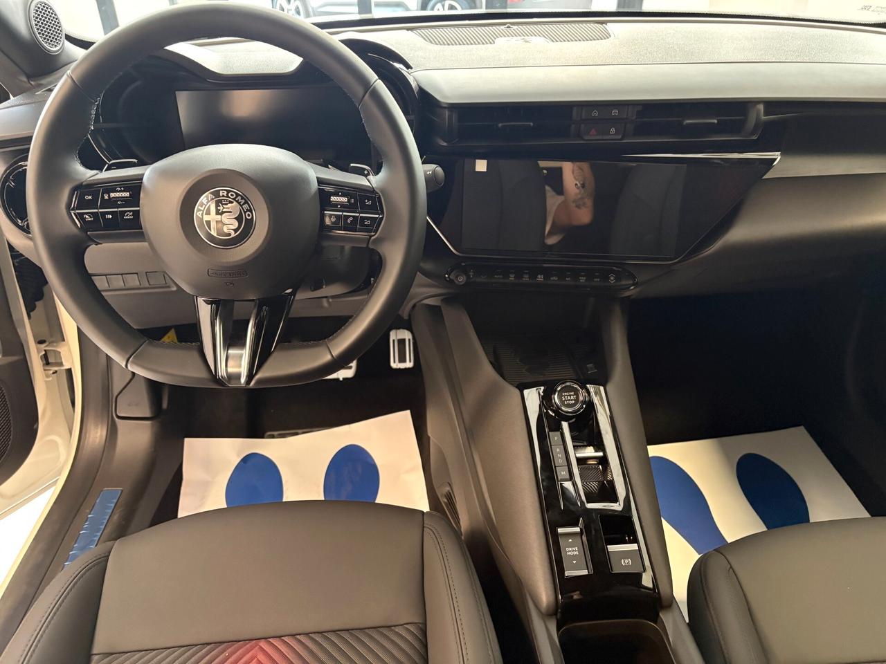 Alfa Romeo Junior 1.2 136 CV Hybrid eDCT6 Speciale