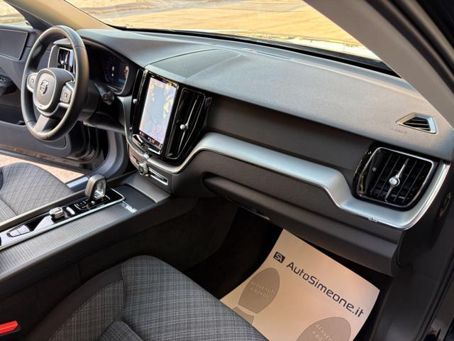 VOLVO XC60 B4 (d) automatico Core.