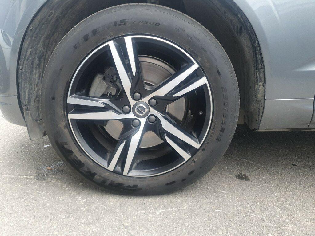 Volvo XC60 2.0 B4 R-Design AWD Geartronic